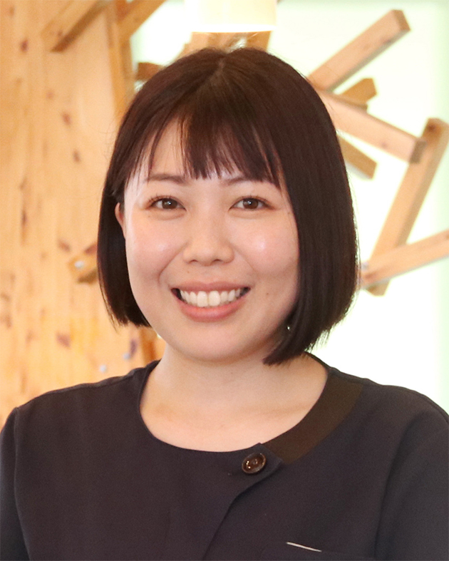 医療法人 幸創会 むとう歯科 マネージャー 萬谷 梓 先生